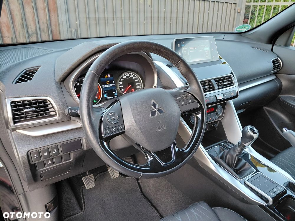 Mitsubishi Eclipse Cross - 30