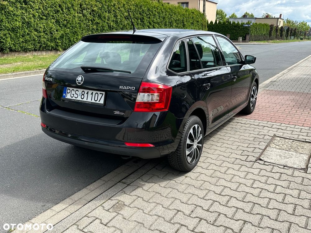 Skoda RAPID 1.6 TDI Edition - 24