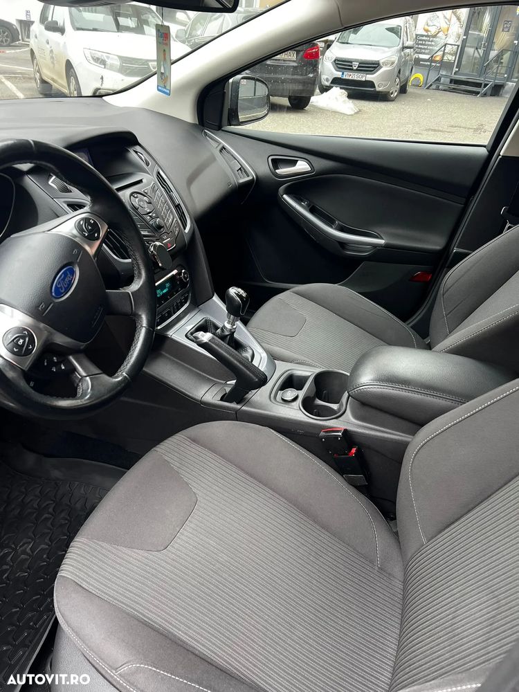 Ford Focus 1.6 TDCI DPF Titanium - 13