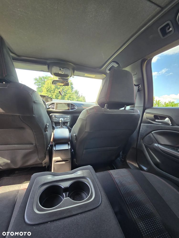 Peugeot 308 1.2 PureTech Allure S&S - 21