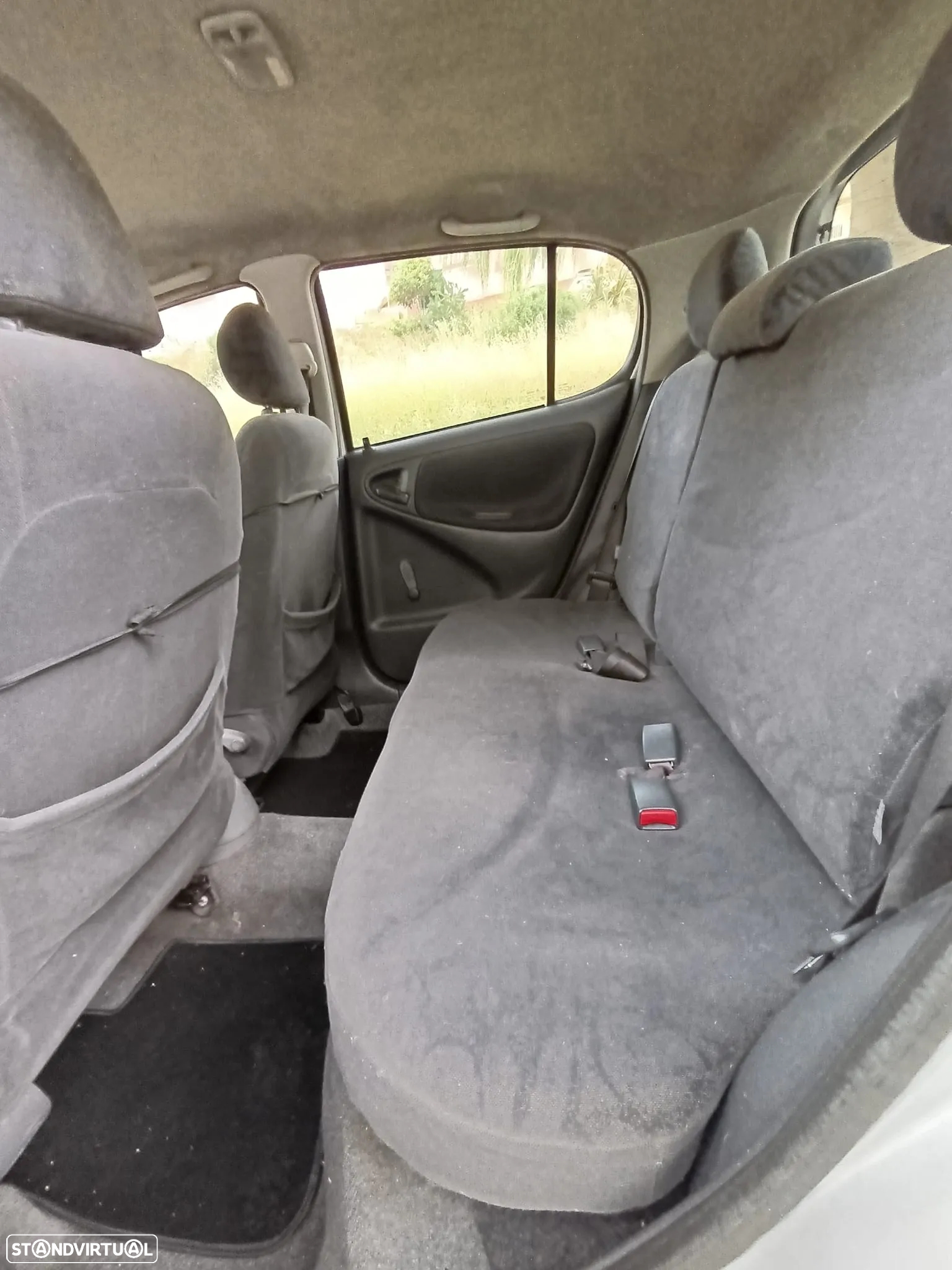 Toyota Yaris 1.0 Sol - 23
