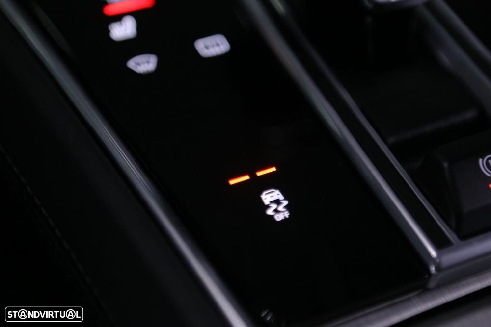 Porsche Panamera 4 S - 33