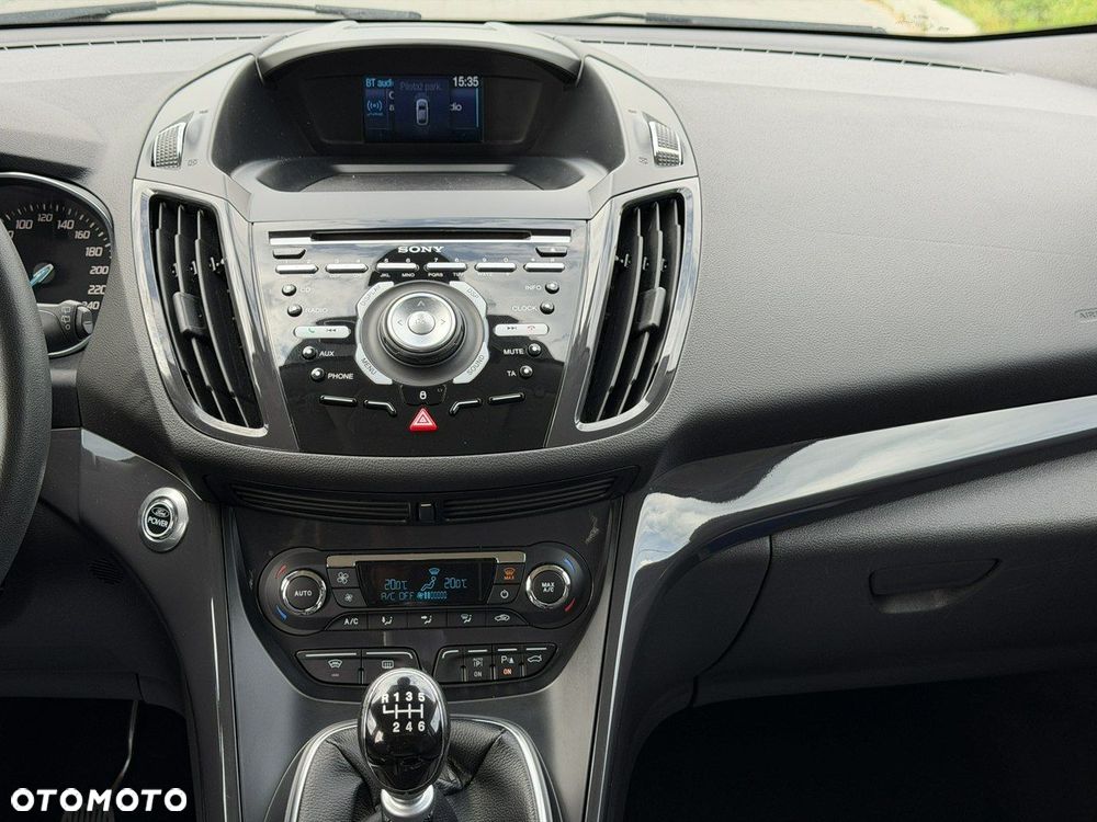 Ford Kuga - 17