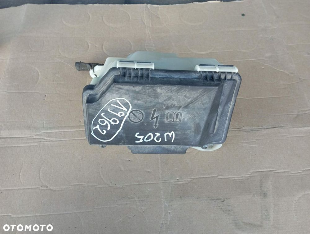 MERCEDES C KLASA W205 SKRZYNKA BEZPIECZNIKÓW A2059981301 - 1