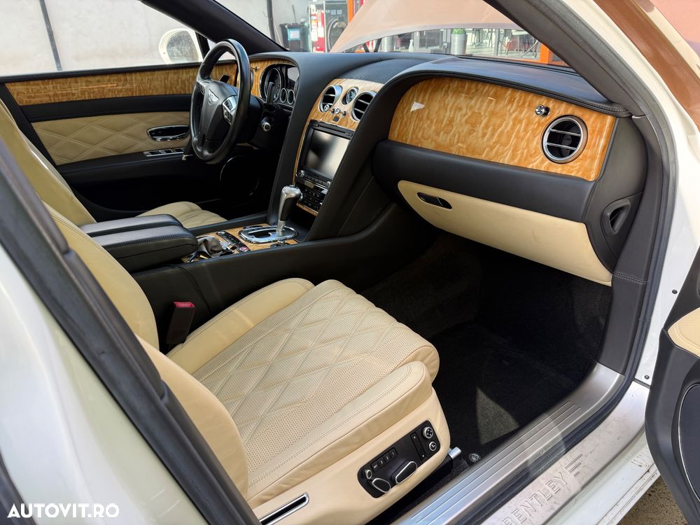 Bentley Flying Spur V8 Mulliner - 11