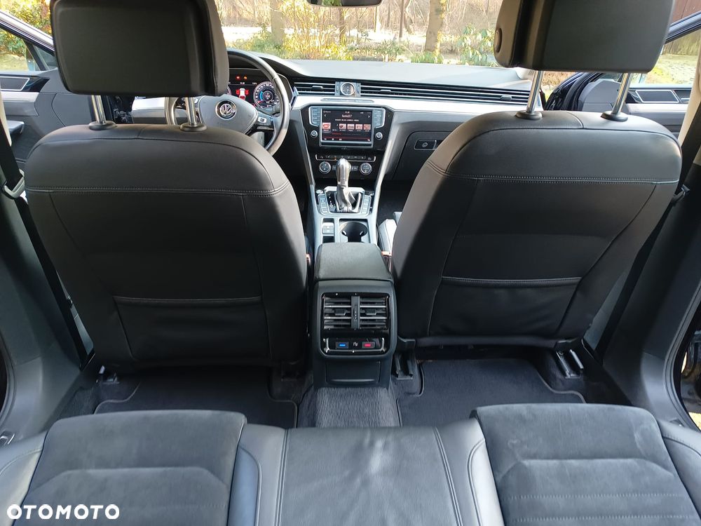 Volkswagen Passat - 8