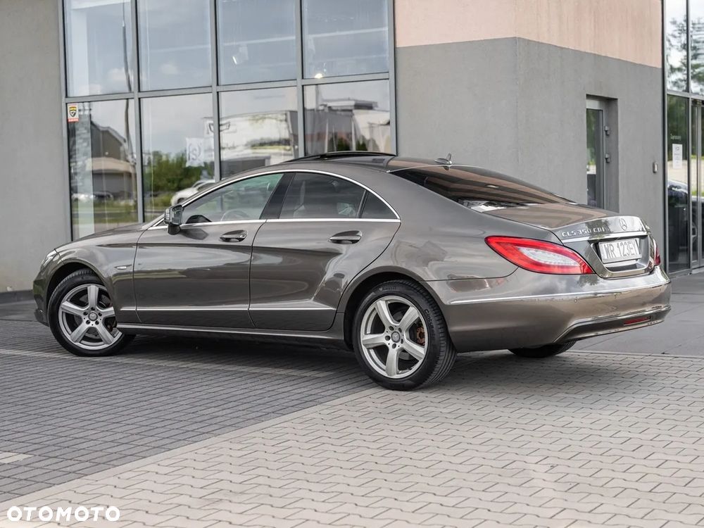 Mercedes-Benz CLS - 10
