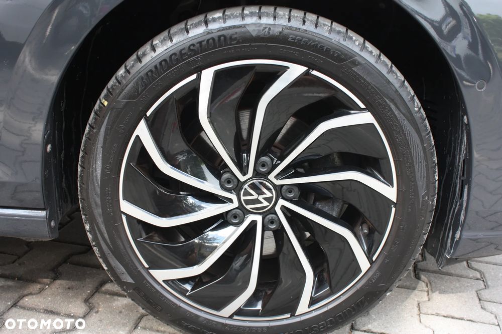 Volkswagen Golf 1.5 TSI OPF Style - 11