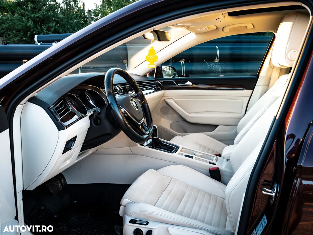 Volkswagen Passat 2.0 TDI DSG 4Motion Highline - 8
