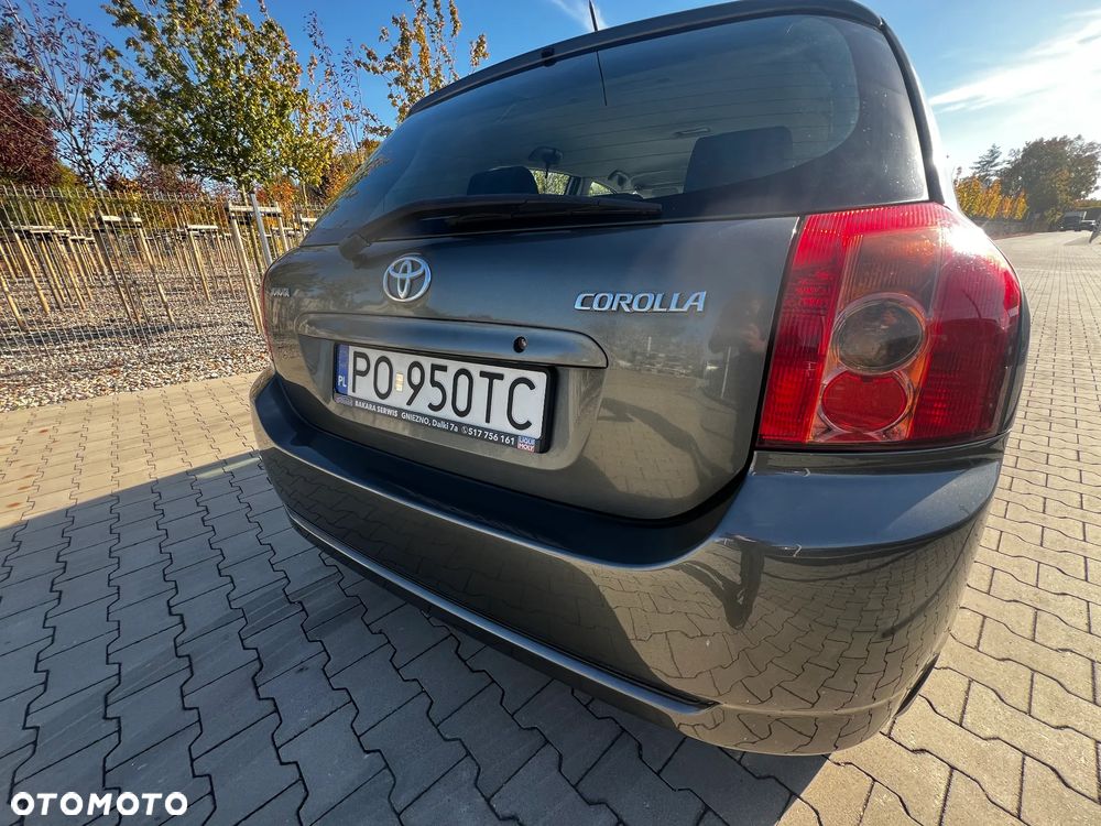 Toyota Corolla - 38