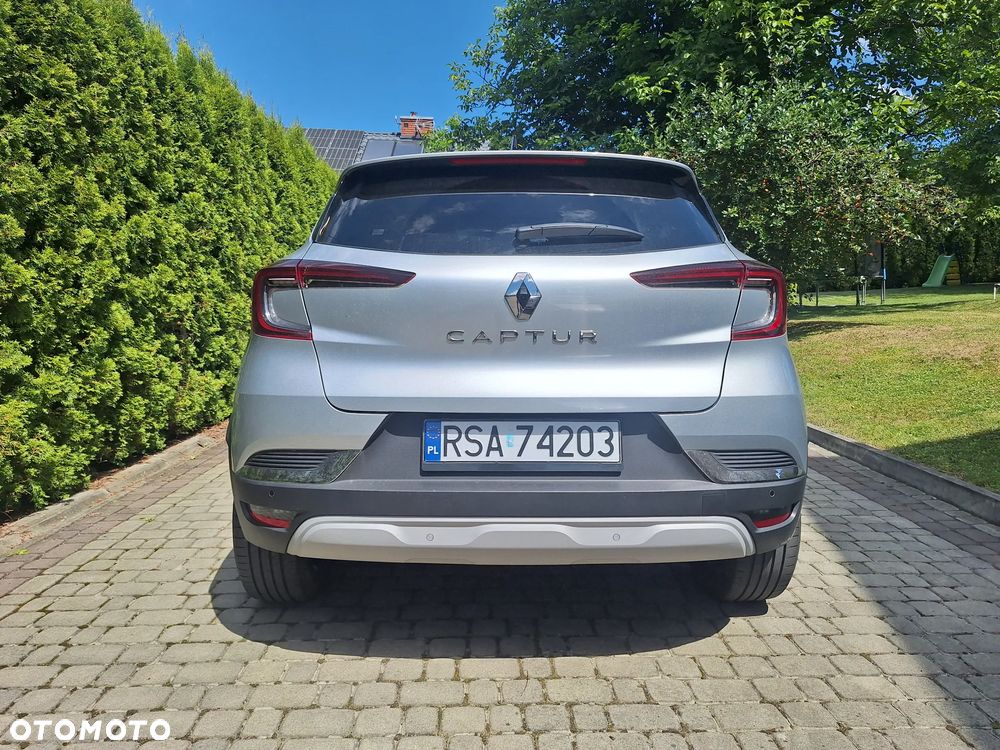 Renault Captur 1.3 TCe mHEV Techno EDC - 4