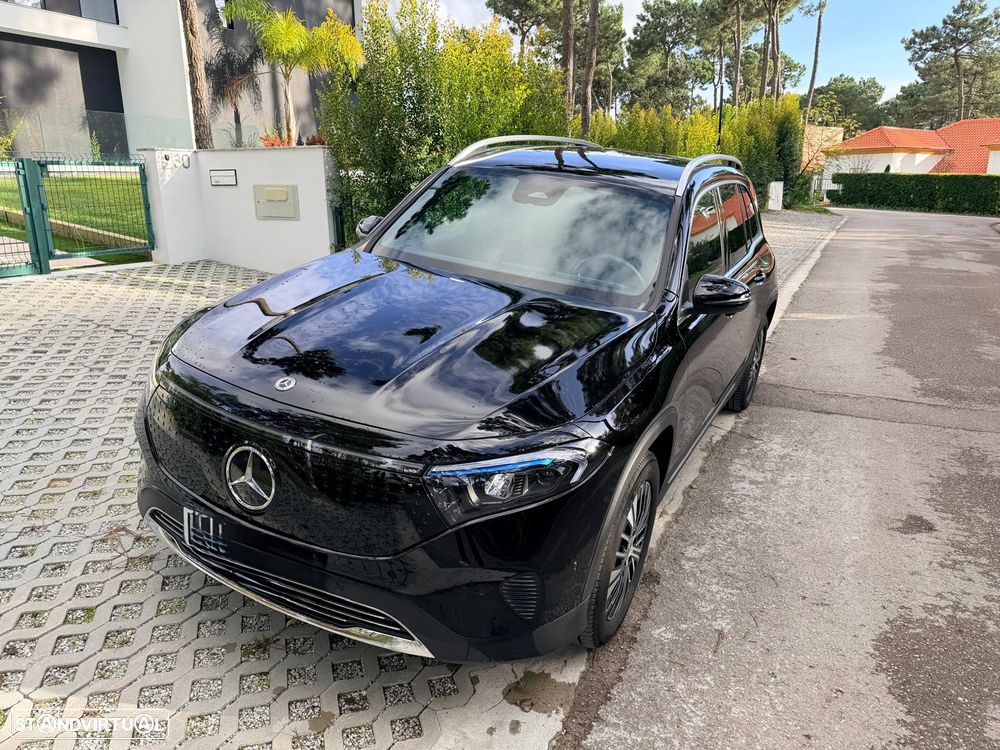 Mercedes-Benz EQB - 8