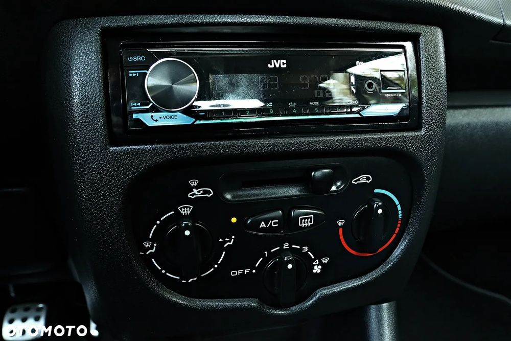 Peugeot 206 plus 206+ 75 Street Racing - 36