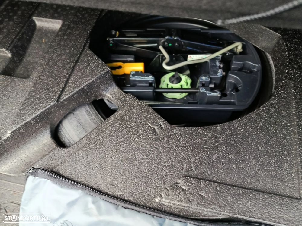 Peugeot 308 SW 1.6 BlueHDi Allure - 14