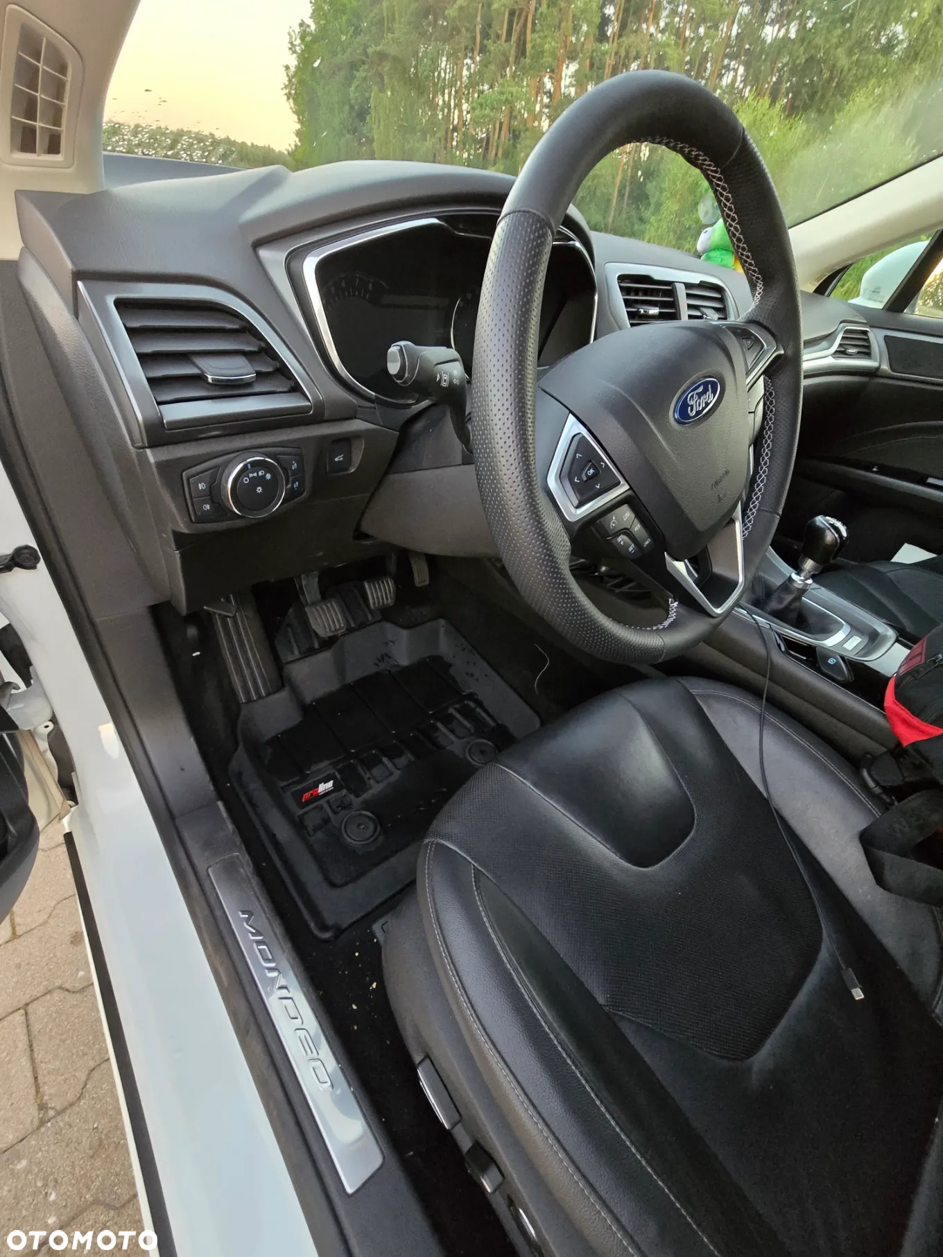 Ford Mondeo 1.5 EcoBoost ST-Line - 16
