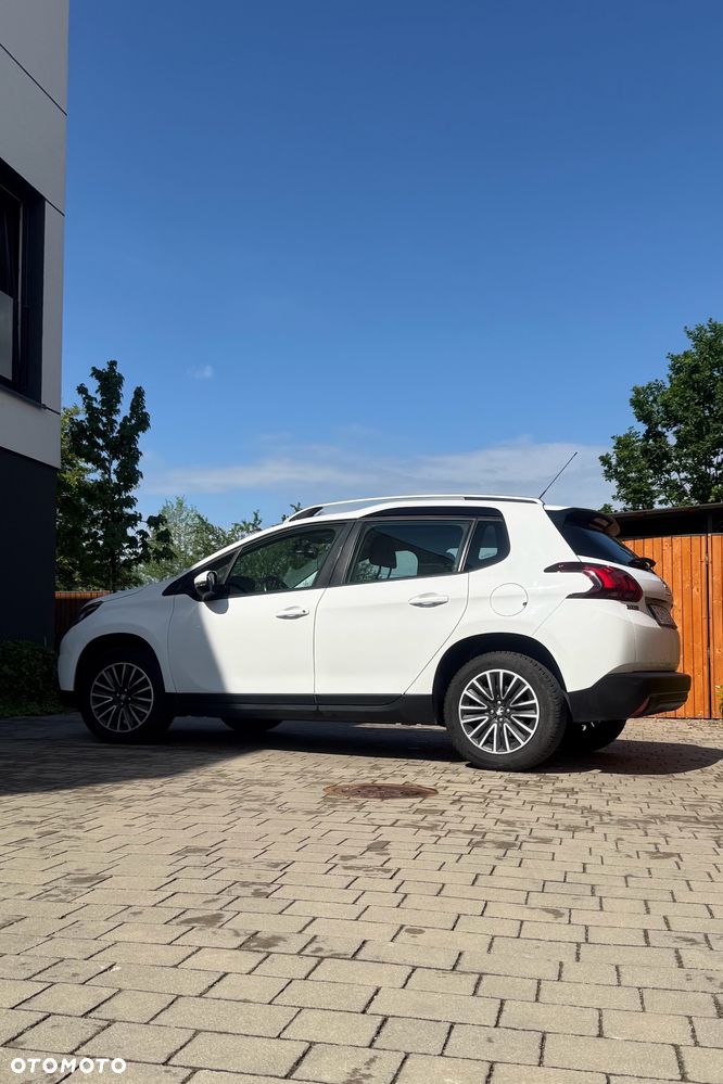 Peugeot 2008 1.2 Pure Tech Active - 3