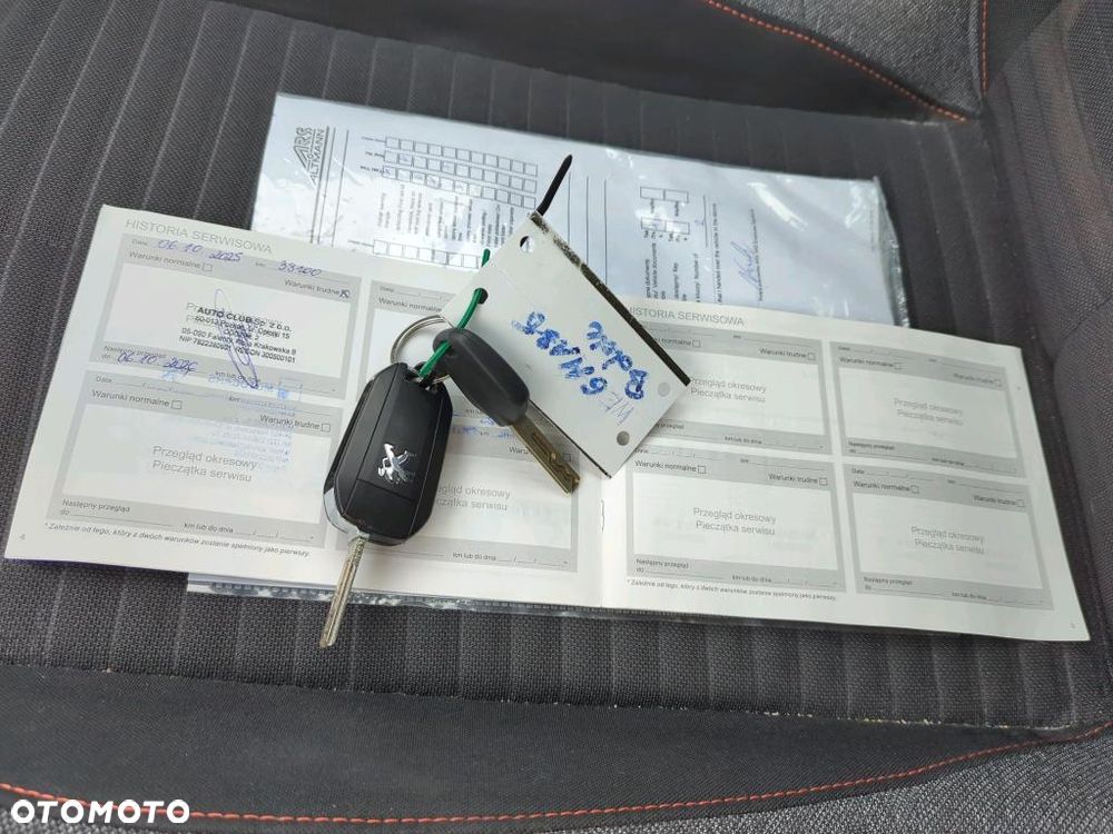 Peugeot 208 1.2 T Allure S&S - 7