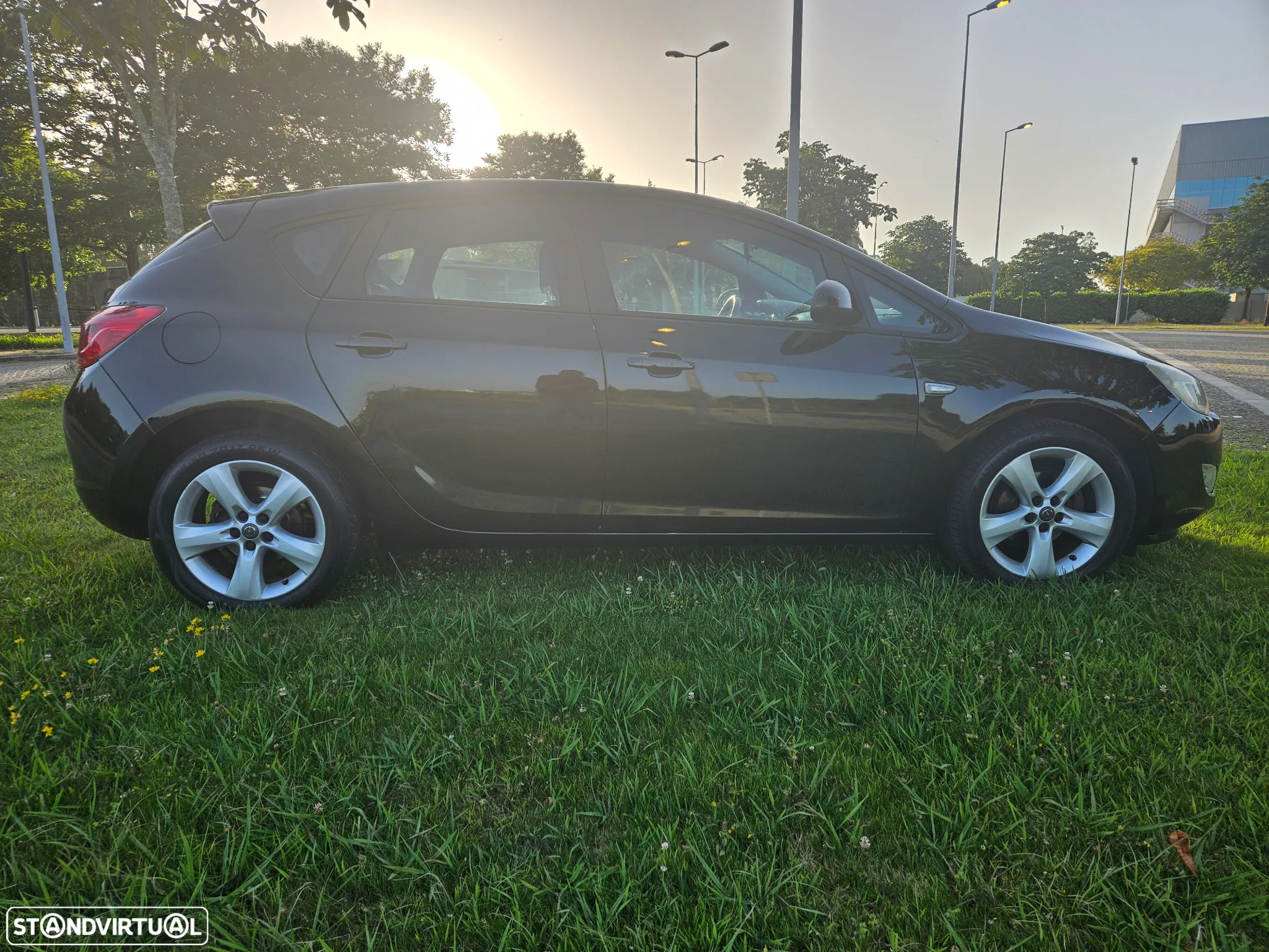 Opel Astra 1.4 Executive - 7