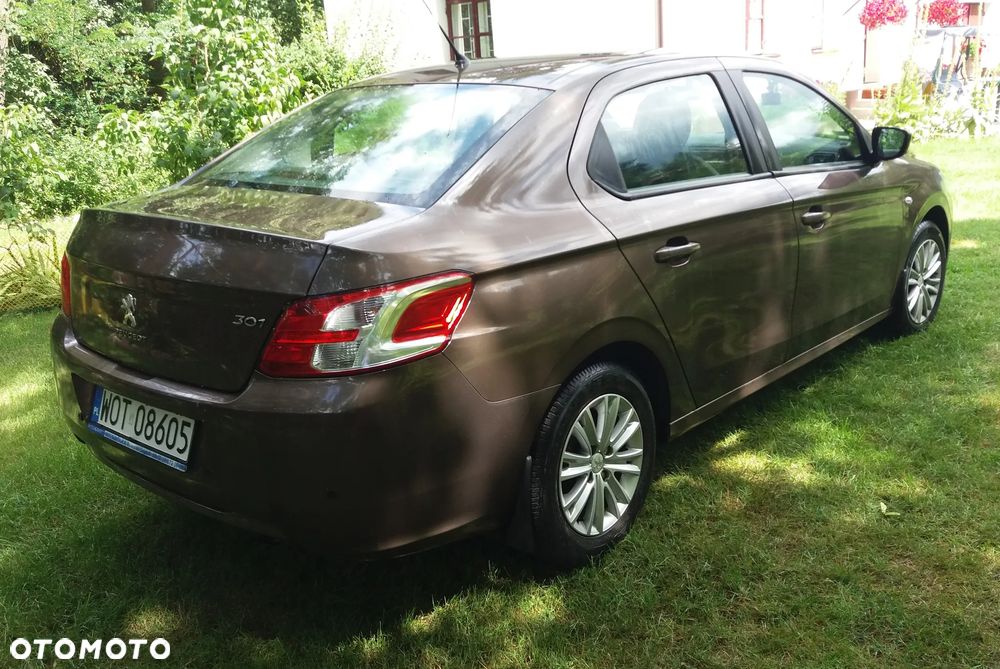 Peugeot 301 1.2 VTi/Pure Tech Allure - 3