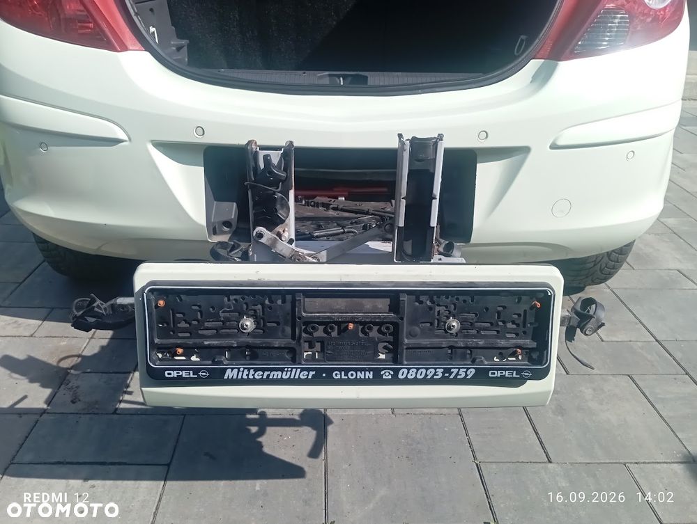 Opel Corsa 1.4 16V Innovation - 14