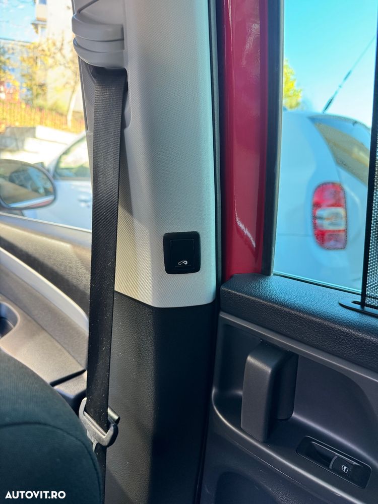 Volkswagen Sharan 2.0 TDI (BlueMotion Technology) Highline - 18