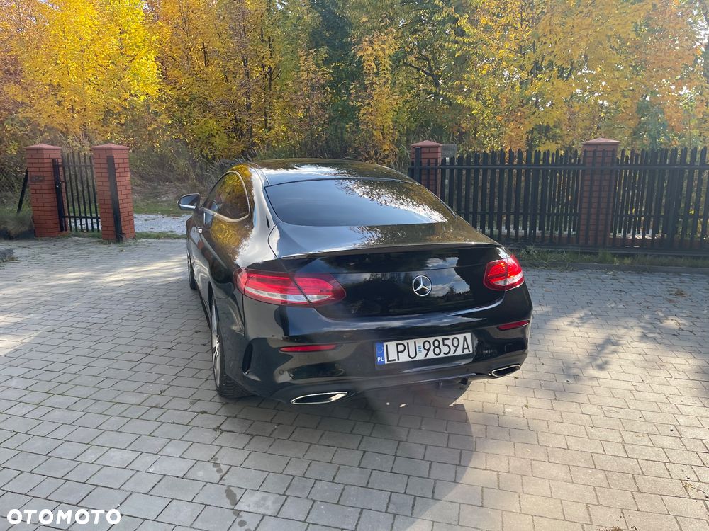 Mercedes-Benz Klasa C 300 7G-TRONIC AMG Line - 4