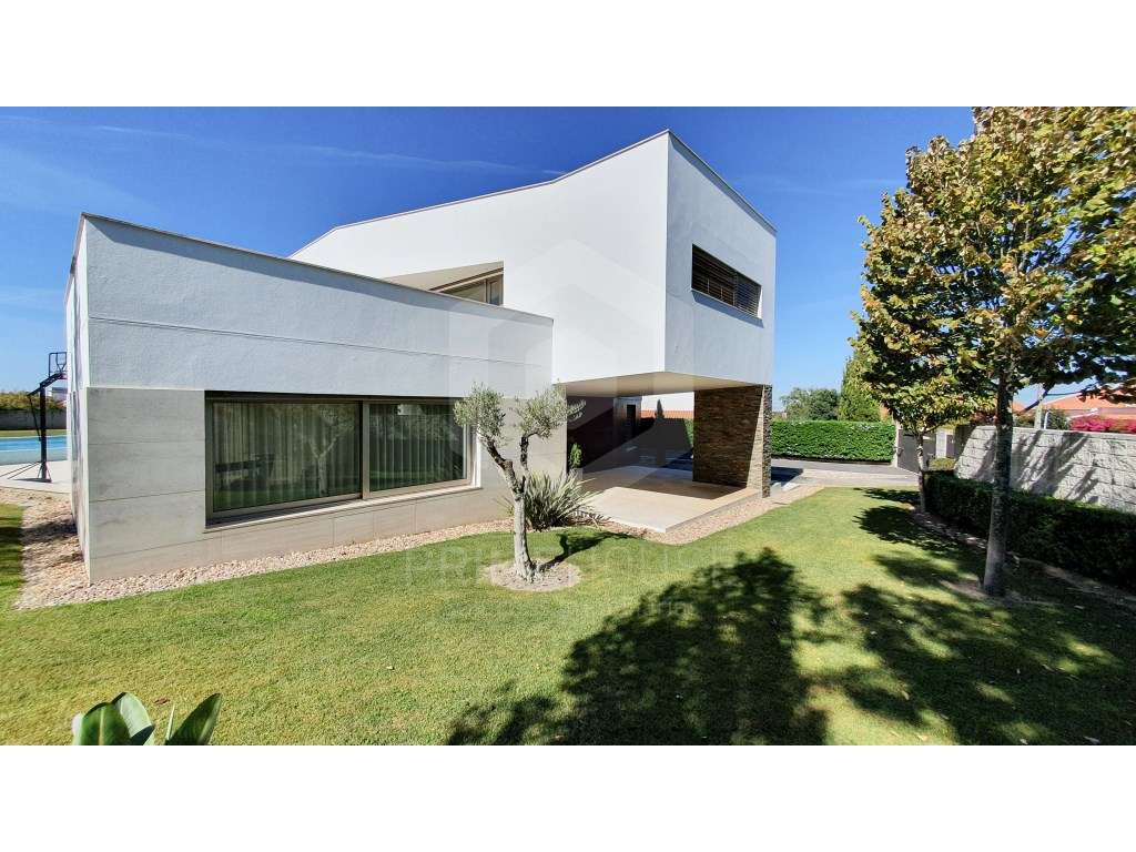 Moradia T5 Contemporânea na Arrábida - Elegância, Conforto e Exclus... - Grande imagem: 2/60