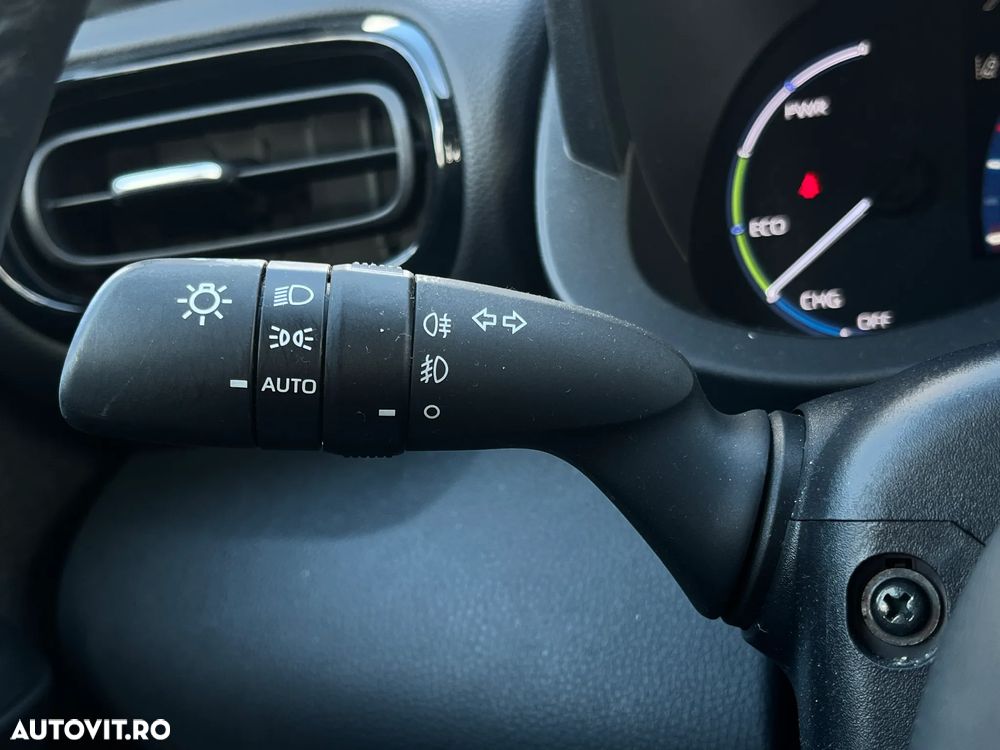 Toyota Yaris Cross - 17