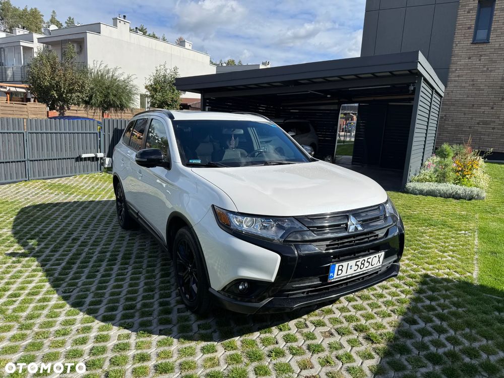Mitsubishi Outlander - 16