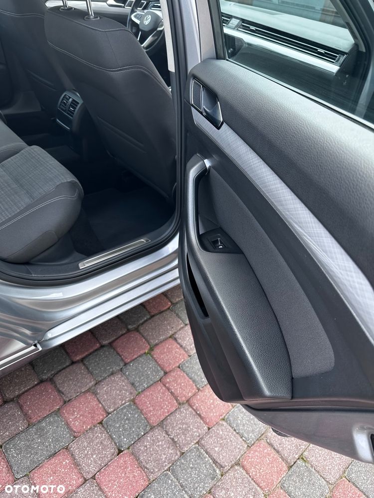 Volkswagen Passat ver-1-5-tsi-evo-elegance-dsg - 28