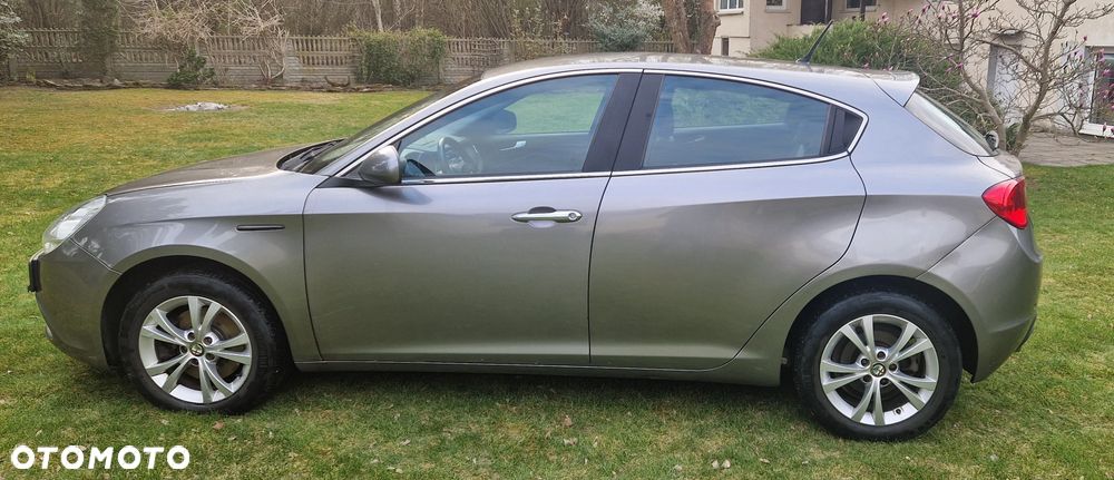 Alfa Romeo Giulietta 2.0 JTDM Distinctive - 22