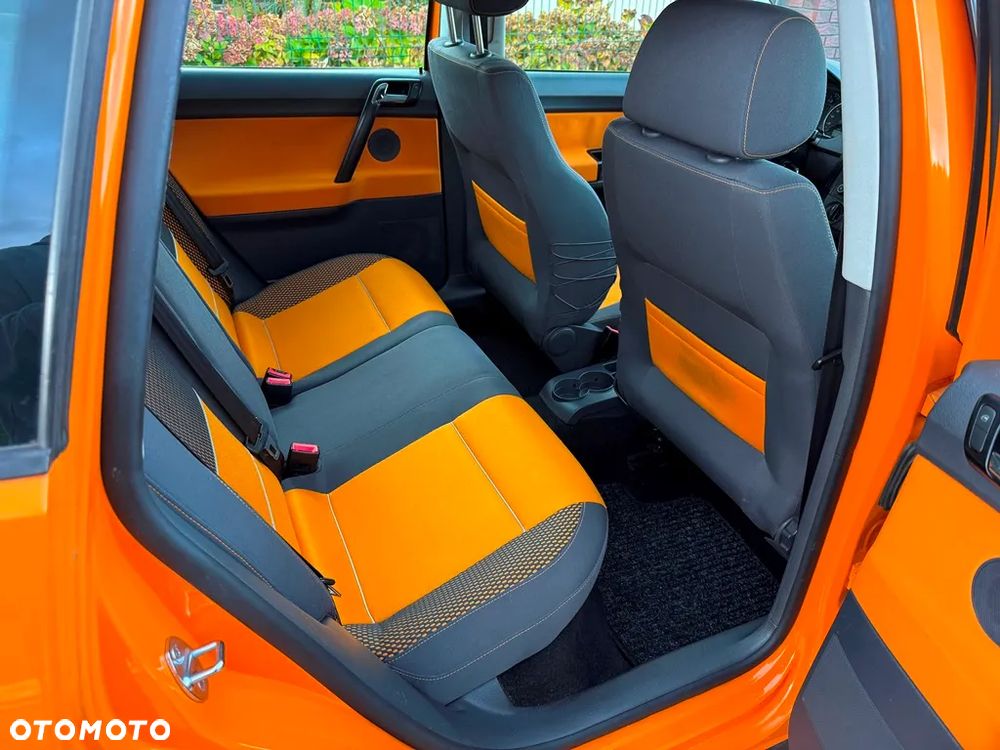 Volkswagen Polo 1.2 Cross Urban White - 28