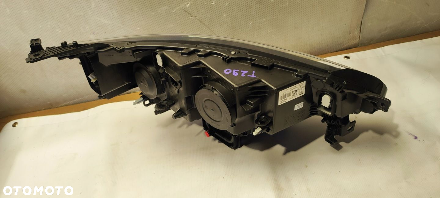 NOWA ORYGINALNA LEWA LAMPA RENAULT MEGANE IV 260607505R ZWYKŁA  LED - 6