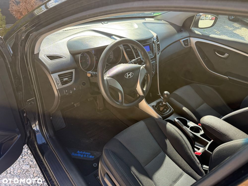 Hyundai i30 1.6 CRDI Trend - 16