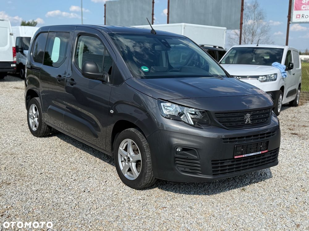 Peugeot PARTNER/Klima/PDC przód i tył/Nawigacja/Tempomat/Sensor świateł/Regał/ 230V gniazdko/import niemcy - 1