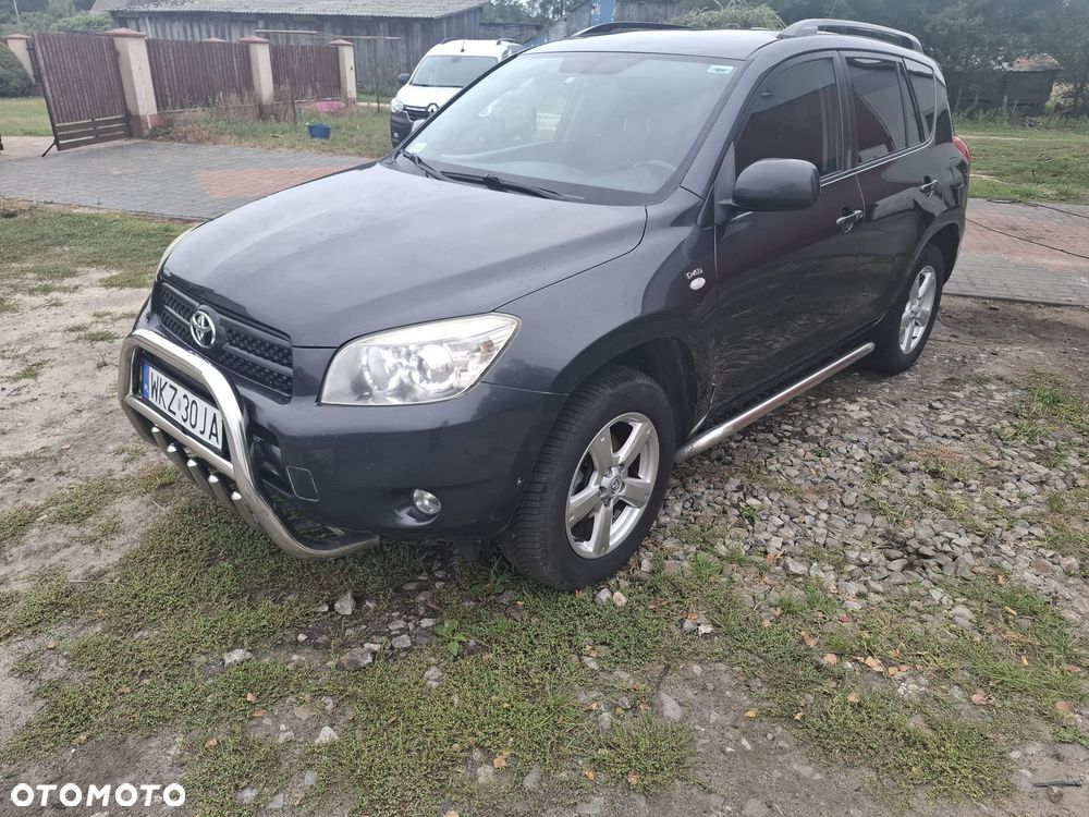 Toyota RAV4 - 5