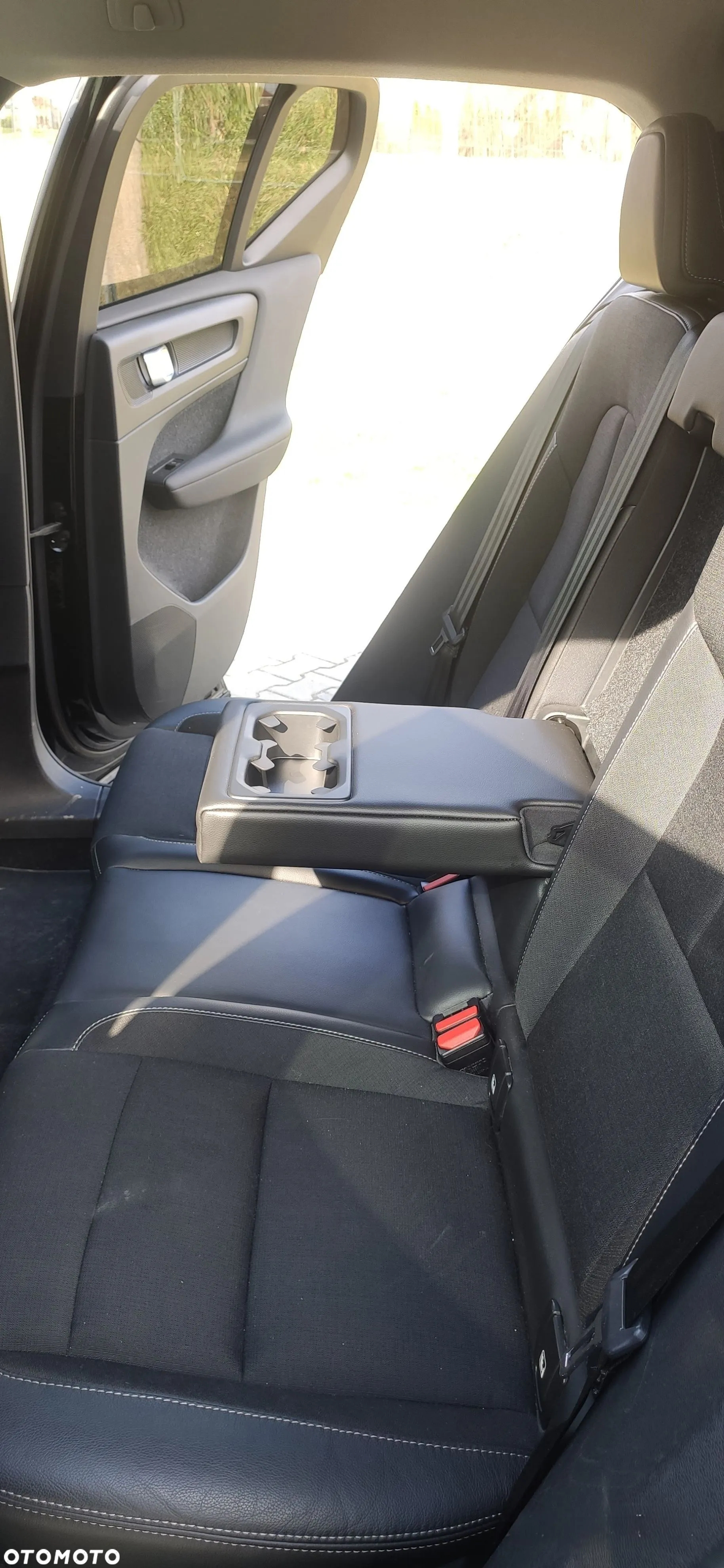 Volvo XC 40 T3 Momentum Pro - 15