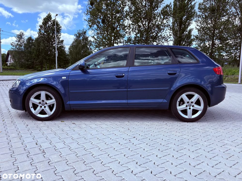Audi A3 Sportback 1.6 FSI Ambition - 14