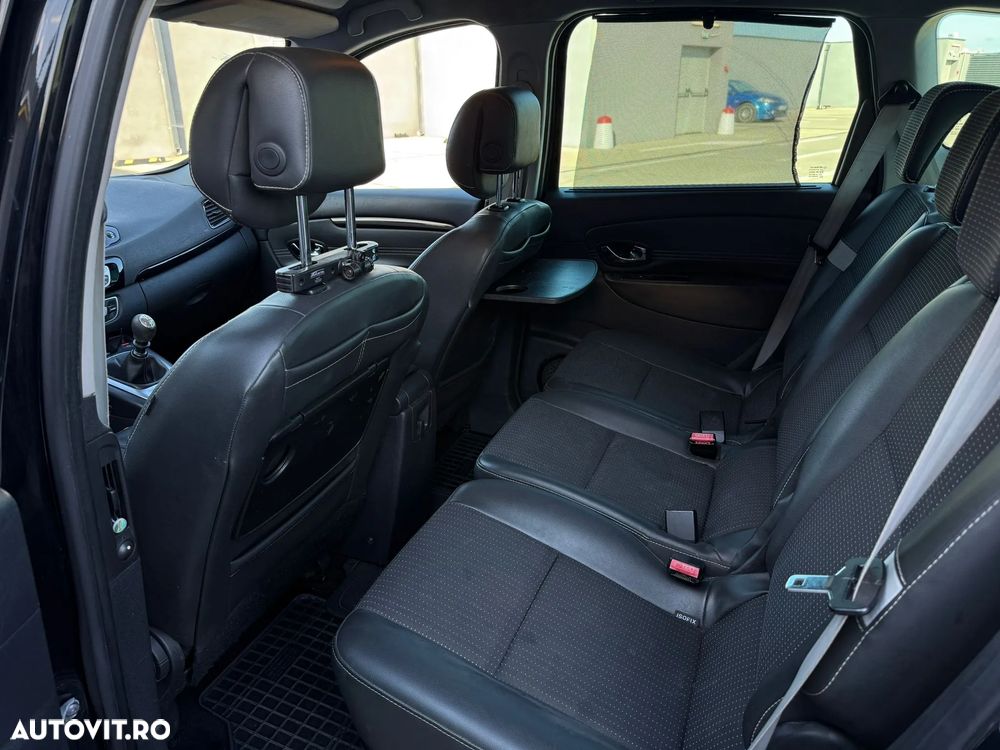 Renault Scenic - 11