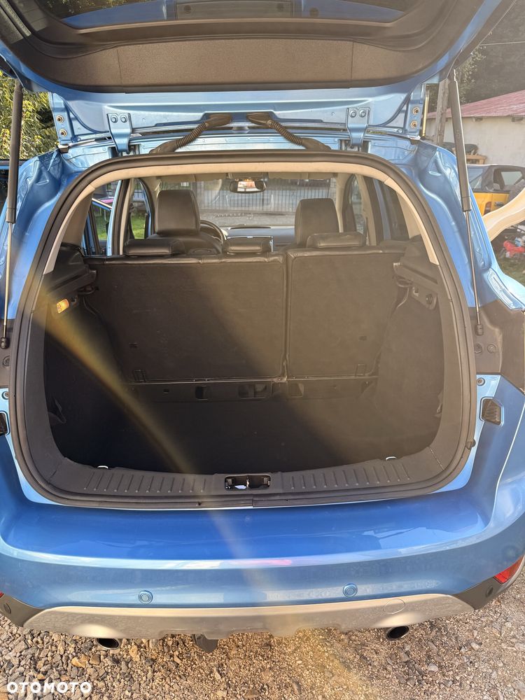 Ford Kuga - 4