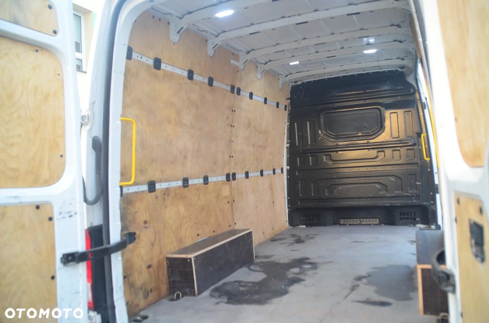 Volkswagen Crafter - 15