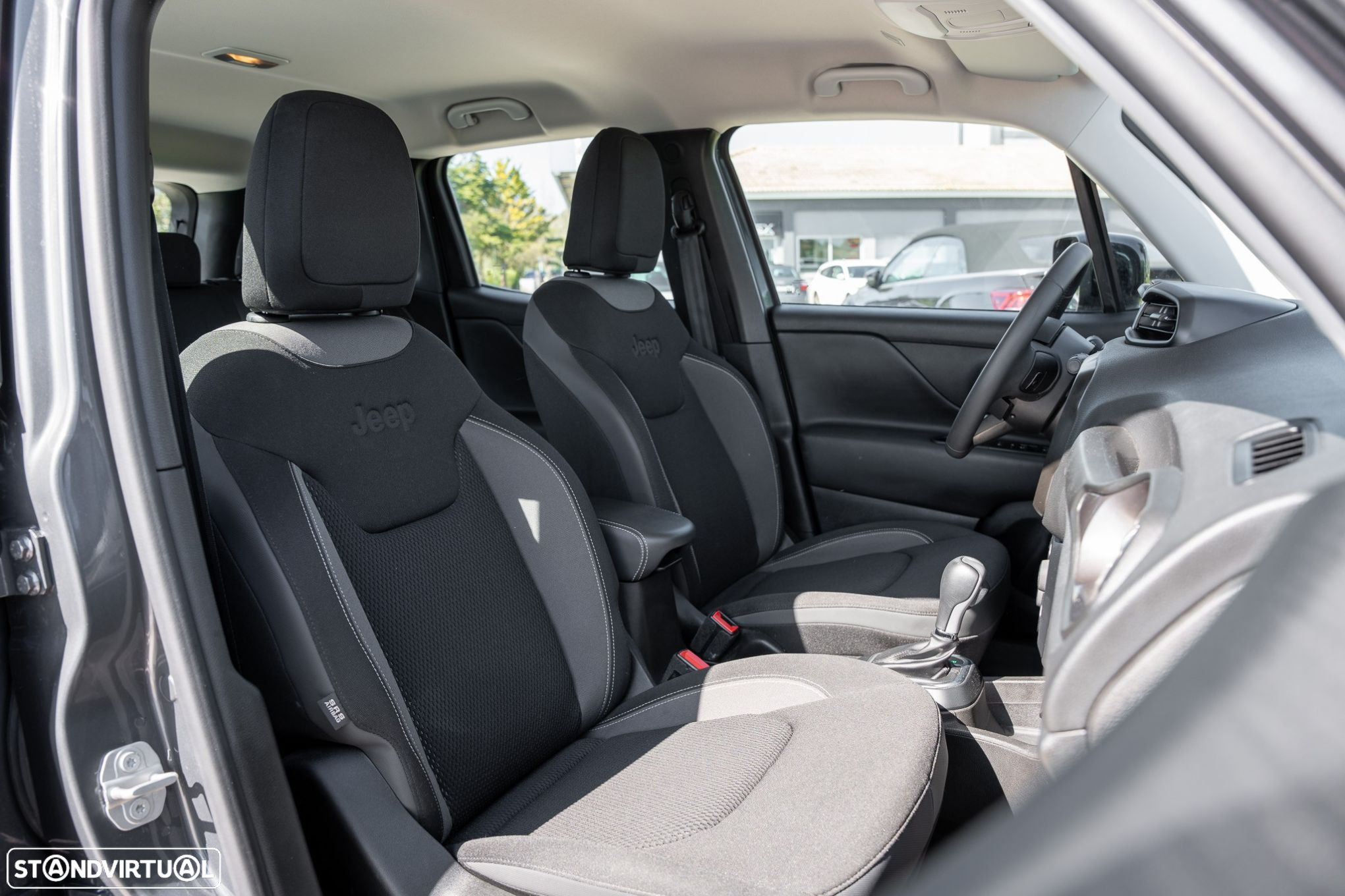 Jeep Renegade 1.5 TG e-Hybrid Longitude DCT - 19