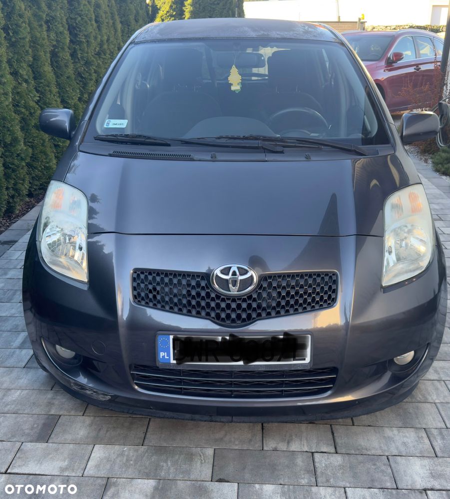 Toyota Yaris ver-1-3-luna-premium - 3