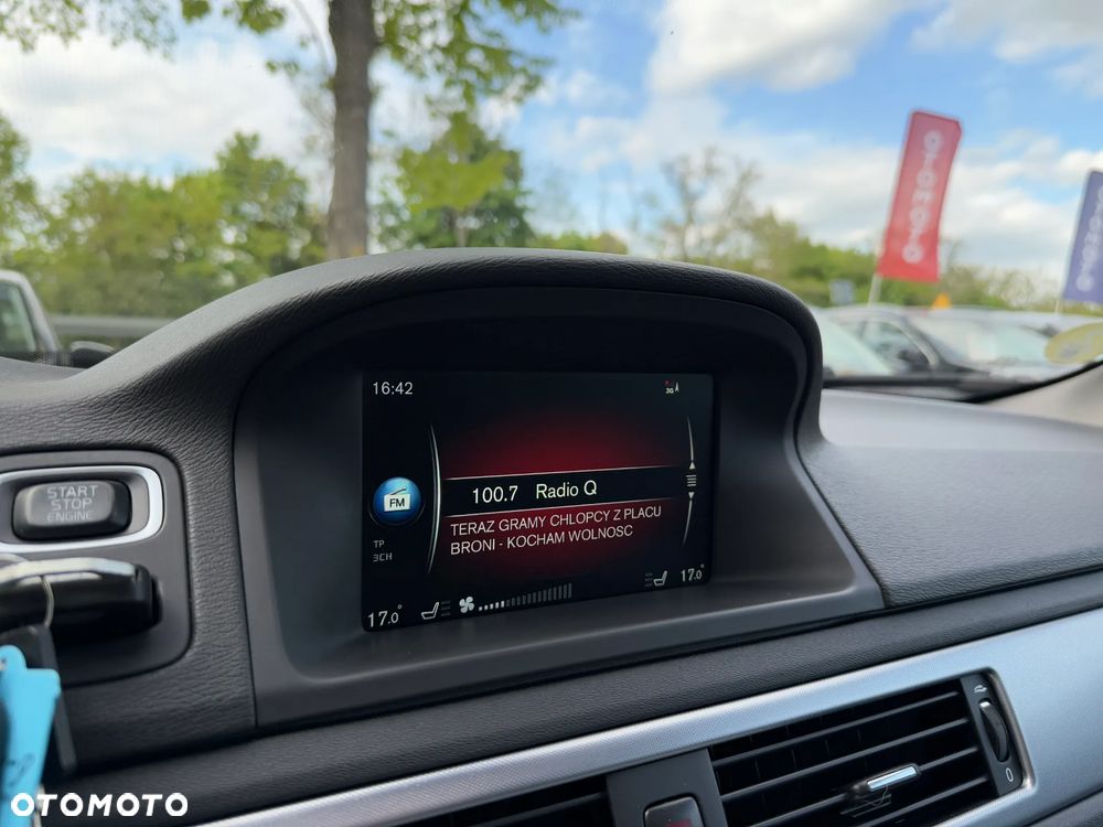 Volvo V70 D4 Momentum - 31