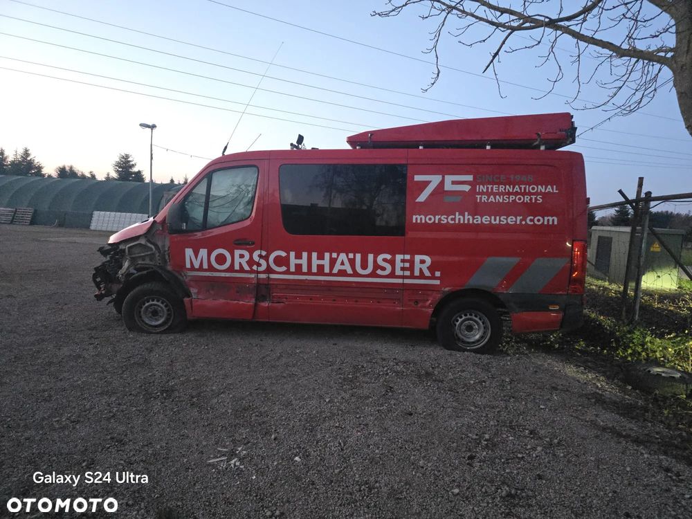 Mercedes-Benz Sprinter - 1