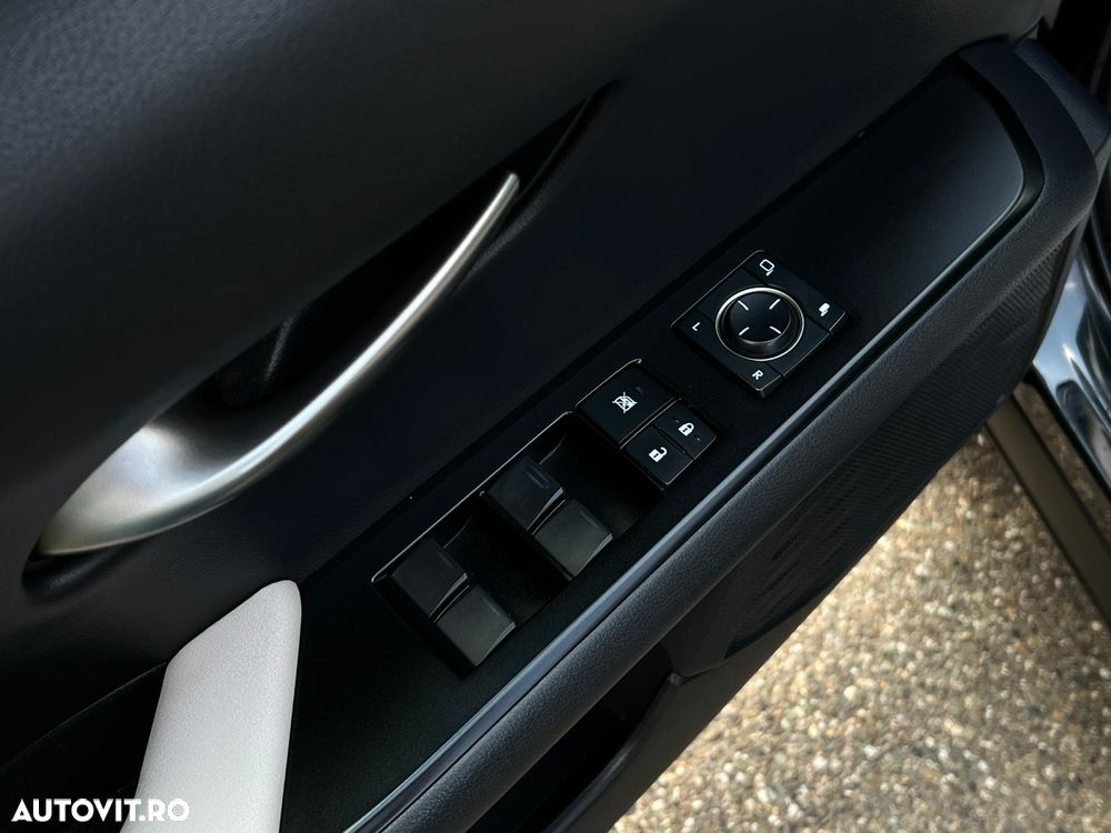 Lexus UX 250h Luxury Line - 26