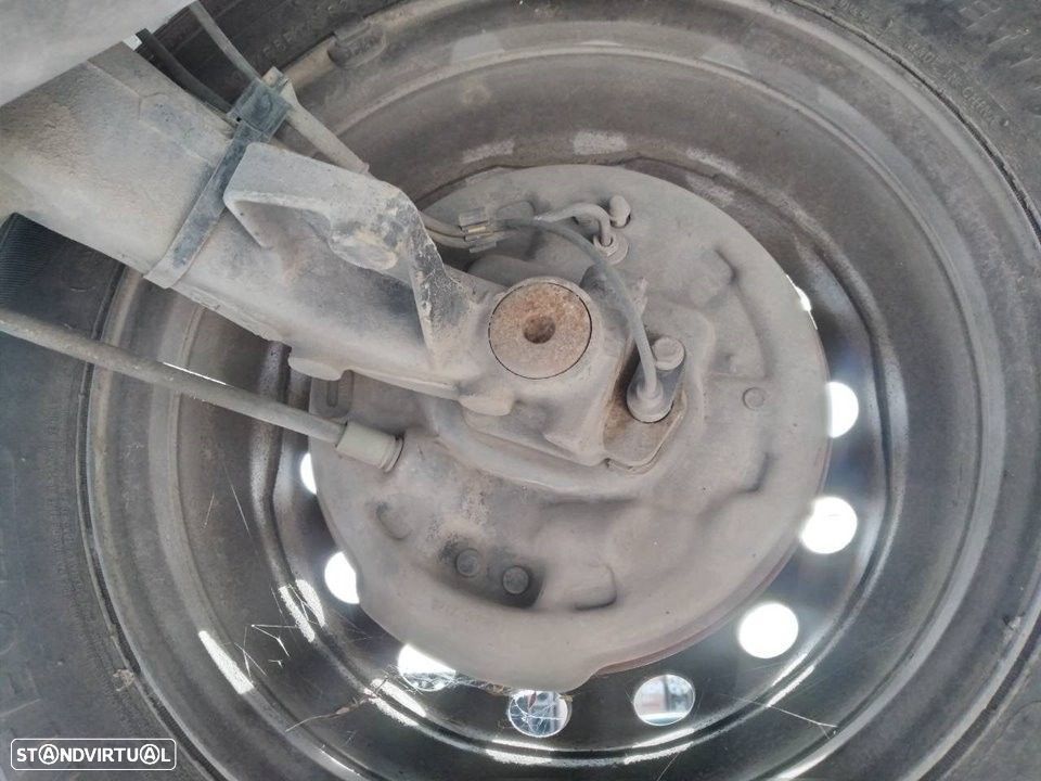 CHARRIOT TRASEIRO PEUGEOT 206+ 2009 - 1