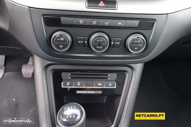 VW Sharan 2.0 TDI Blue Highline 4Motion - 12