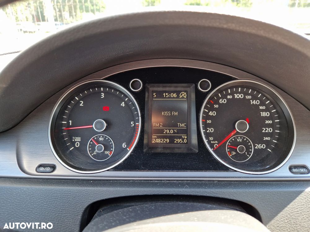 Volkswagen Passat 1.6 TDI BlueMotion Technology Comfortline - 23