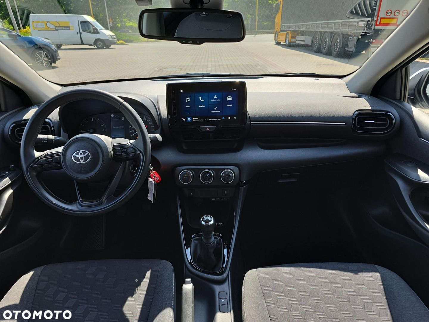 Toyota Yaris 1.5 Style - 10